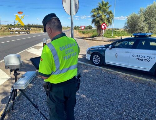 La Guardia Civil investiga a un hombre que circuló a 254 km/h en la autovía A-5 a la altura de Torrefresneda