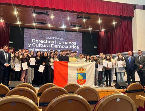 Alumnos del I.E.S Donoso Cortés de Don Benito son reconocidos por el Instituto Nacional Auschwitz  Birkenau