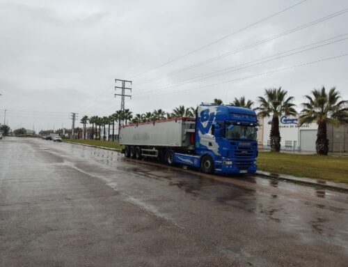 Malestar entre los transportistas de Villanueva por la prohibición de aparcar en el casco urbano