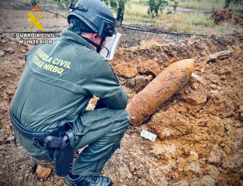 Desactivan una bomba de aviación de la guerra civil hallada en una finca de Villanueva